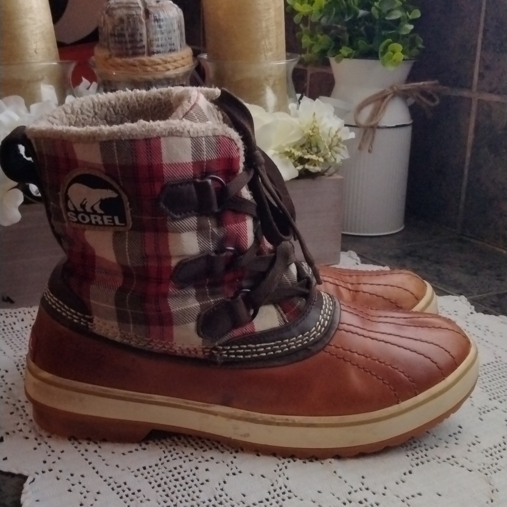 SOREL WATERPROOF BOOTS